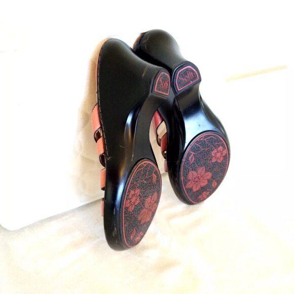 Womens SOFFT Leather Flats Sandals Shoes 10 M Coral Salmon Orange Black Slip On - Picture 12 of 13